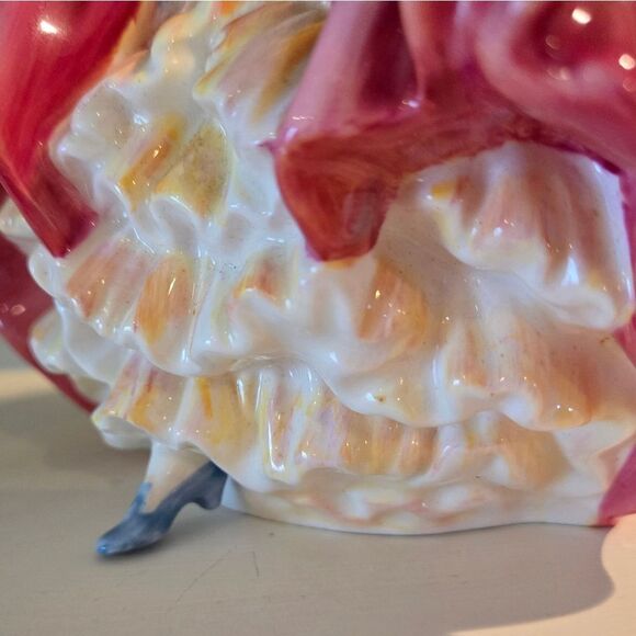 🎄🛍❤️ VINTAGE ROYAL DOULTON SOUTHERN BELLE FIGURINE - Picture 9 of 9